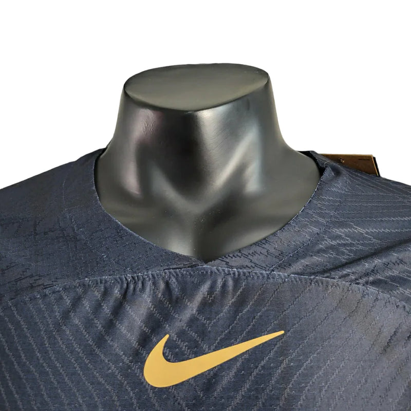 Camisa Pumas do México III 23/24 - Jogador Nike Masculina - Azul com detalhes em dourado