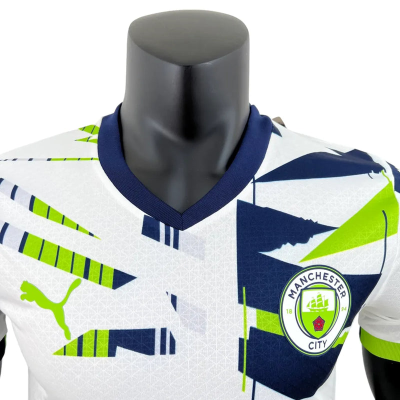 Camisa Manchester City Edição Especial 23/24 - Jogador Puma Masculina - Branca com detalhes em azul e verde