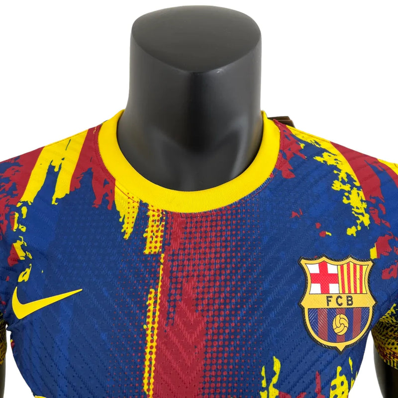 Camisa Barcelona Edição Especial 23/24 - Jogador Nike Masculina - Azul escuro com detalhes em vermelho e amarelo