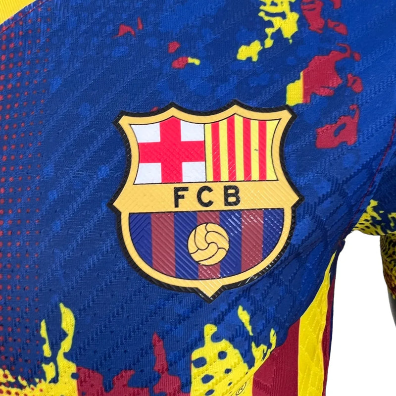 Camisa Barcelona Edição Especial 23/24 - Jogador Nike Masculina - Azul escuro com detalhes em vermelho e amarelo