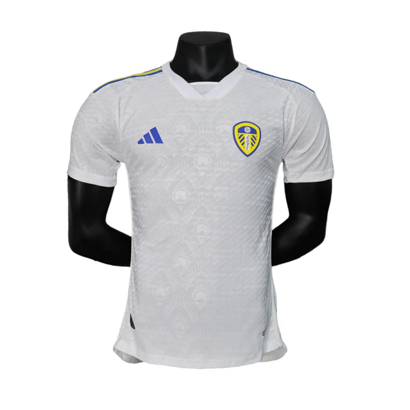 Camisa Leeds I 23/24 - Jogador Adidas Masculina - Branca com detalhes em azul e amarelo