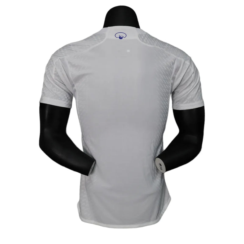 Camisa Leeds I 23/24 - Jogador Adidas Masculina - Branca com detalhes em azul e amarelo