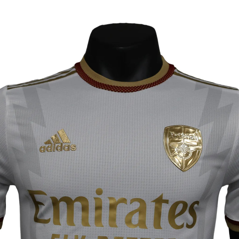 Camisa Arsenal Edição Especial 23/24 - Jogador Adidas Masculina - Branca com detalhes em vermelho e dourado