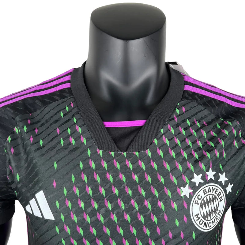 Camisa Bayern II 23/24 - Jogador Adidas Masculina - Preta com detalhes em roxo e verde