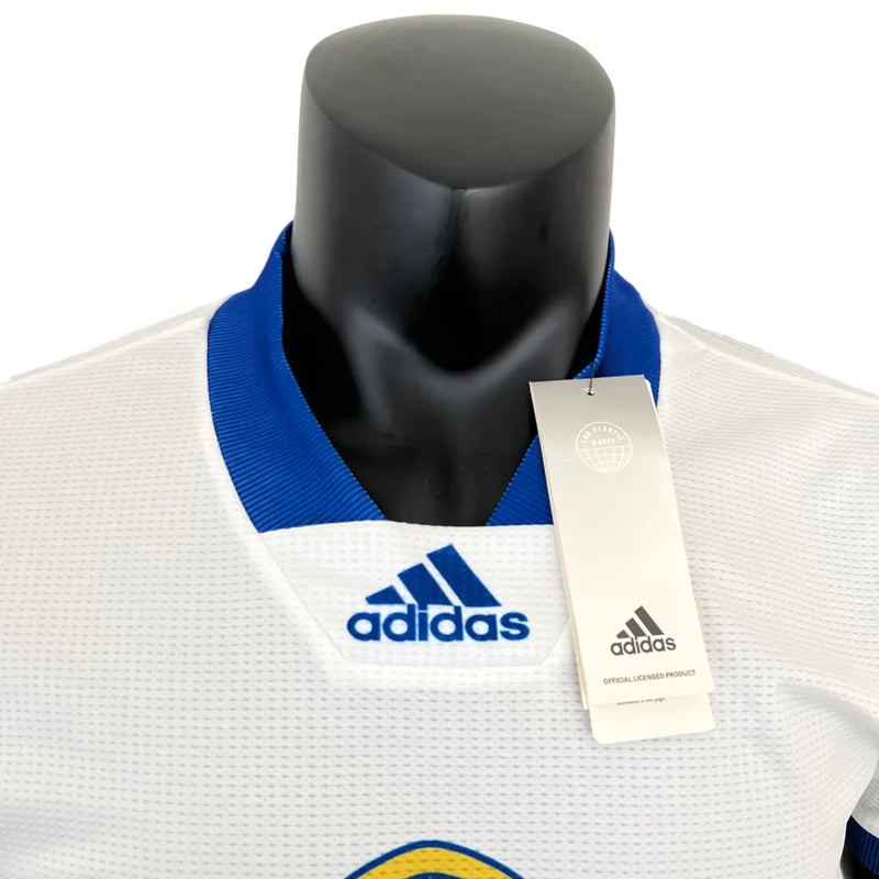 Camisa Leeds Coleção Especial 23/24 - Jogador Adidas Masculina - Branca com detalhes em azul e amarela