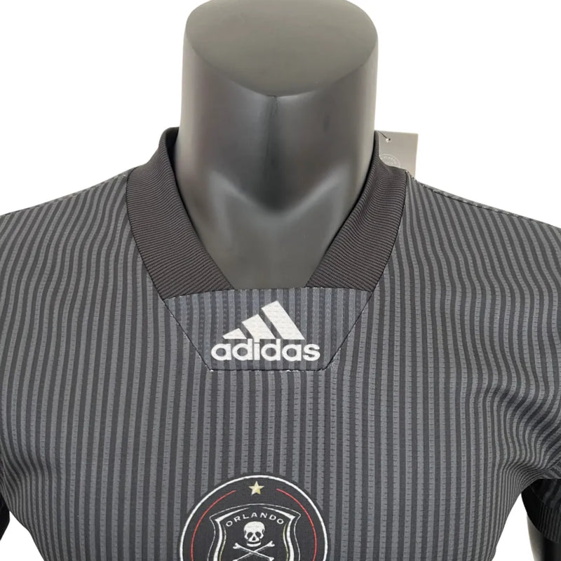 Camisa Orlando Piratas Coleção Especial 23/24 - Jogador Adidas Masculina - Preta com detalhes em branco e vermelho