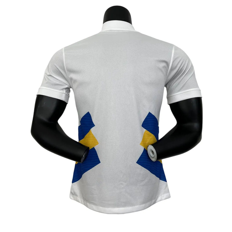 Camisa Boca Juniors Coleção Especial 23/24 - Jogador Adidas Masculina - Branca com detalhes em azul e amarelo