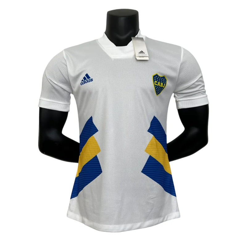 Camisa Boca Juniors Coleção Especial 23/24 - Jogador Adidas Masculina - Branca com detalhes em azul e amarelo