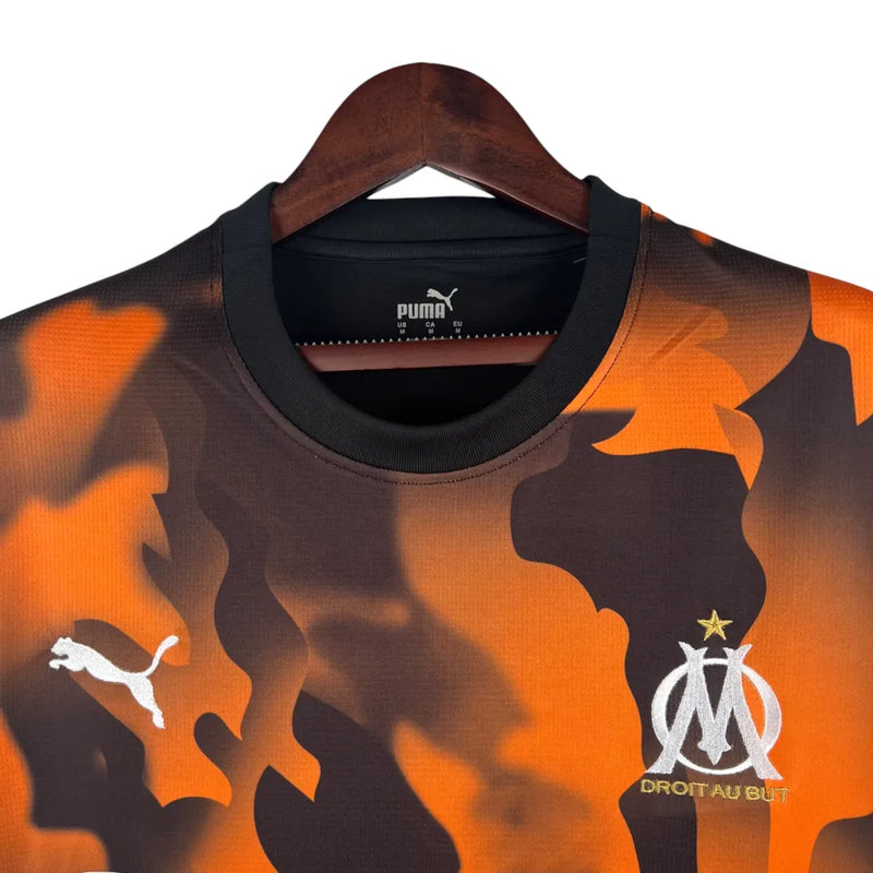 Camisa Olympique Marseille III 23/24 - Torcedor Puma Masculina - Laranja com detalhes em preto