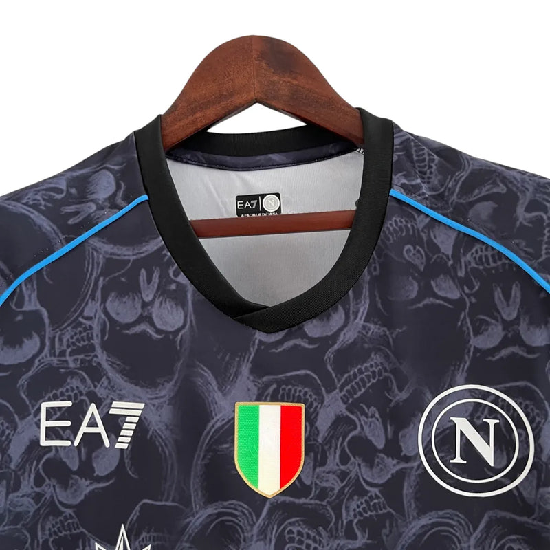 Camisa Napoli Edição especial 23/24 - Torcedor EA7 Masculina - Preta com detalhes em branco