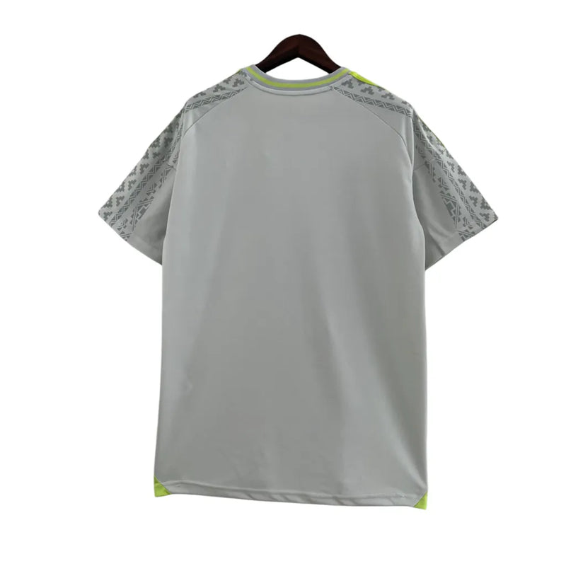 Camisa Seleção México Edição Especial 23/24 - Torcedor Adidas Masculina - Branca com detalhes em vermelho e amarelo