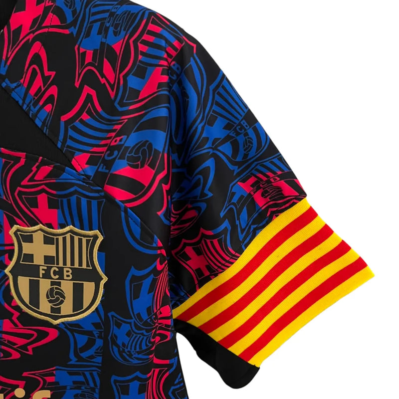 Camisa Barcelona Edição Especial 23/24 - Torcedor Nike Masculina - Preta com detalhes em azul e grená