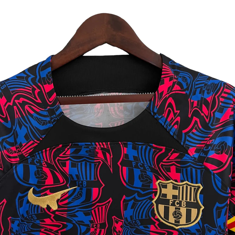 Camisa Barcelona Edição Especial 23/24 - Torcedor Nike Masculina - Preta com detalhes em azul e grená