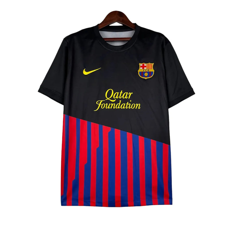 Camisa Barcelona Edição Especial 23/24 - Torcedor Nike Masculina - Preta com detalhes grená