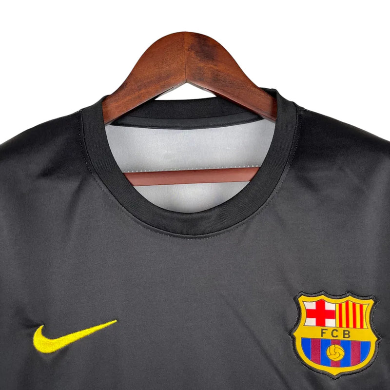 Camisa Barcelona Edição Especial 23/24 - Torcedor Nike Masculina - Preta com detalhes grená