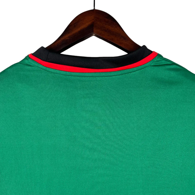 Camisa Seleção do México Edição especial 23/24 - Torcedor Masculina - Verde com detalhes em vermelho e preto