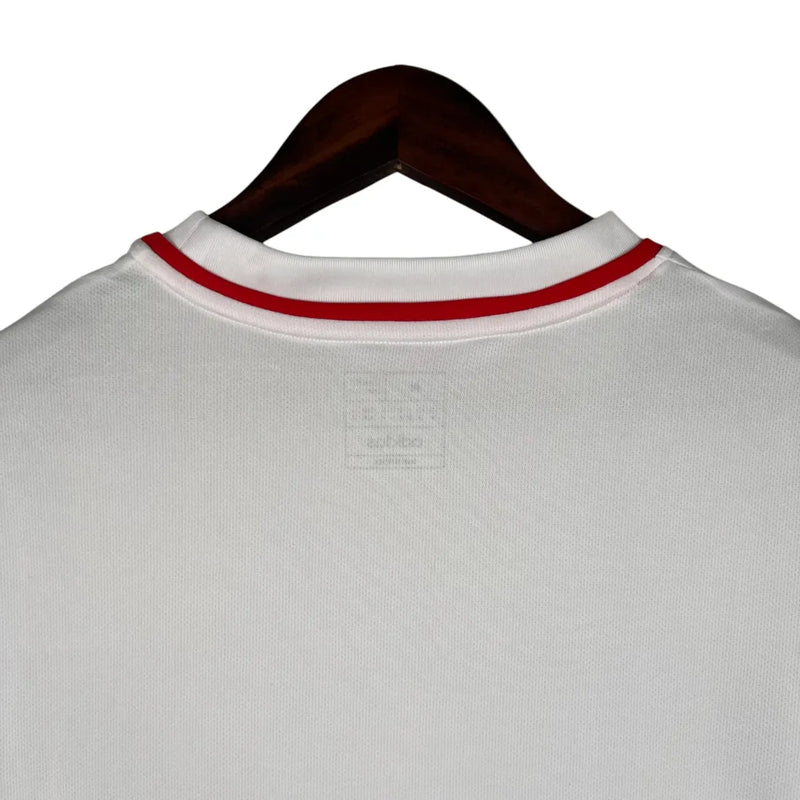 Camisa Seleção do México Edição especial 23/24 - Torcedor Masculina - Branca com detalhes em vermelho e cinza