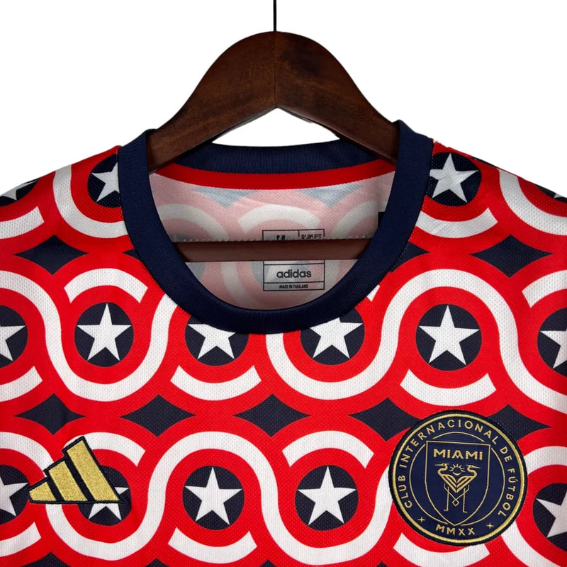 Camisa Inter Miami Edição Especial Marvel 23/24 - Torcedor Adidas Masculina - Azul com detalhes em vermelho e branco