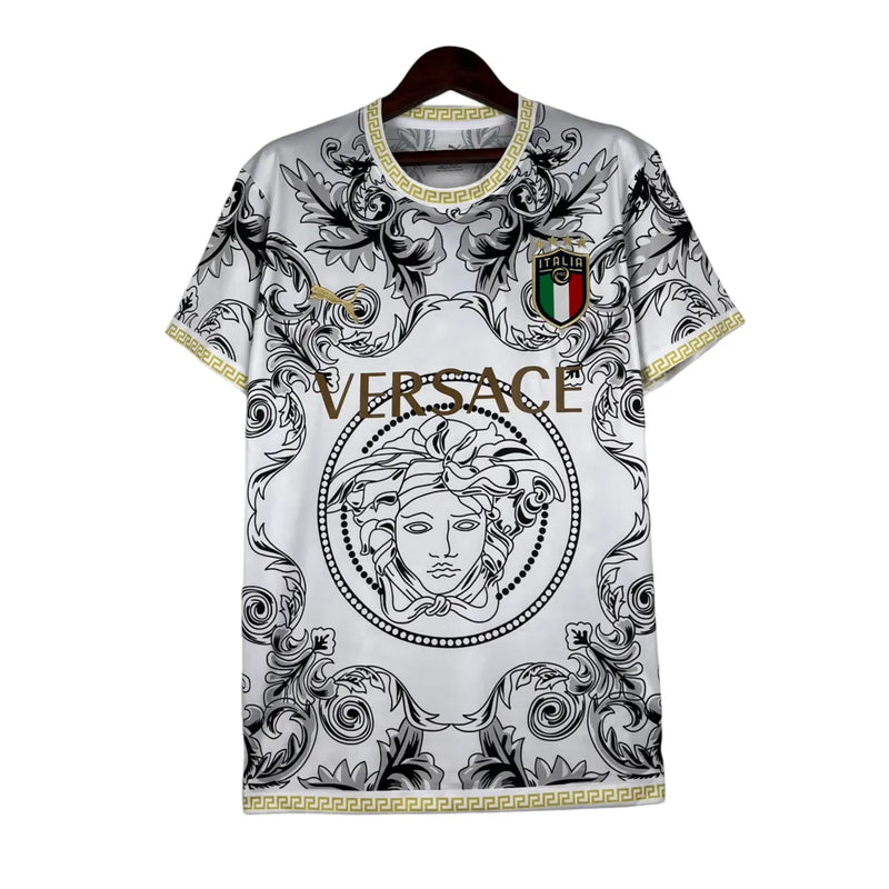 Camisa Seleção da Itália Edição especial Versace 23/24 - Torcedor Adidas Masculina - Branca com detalhes em preto e dourado