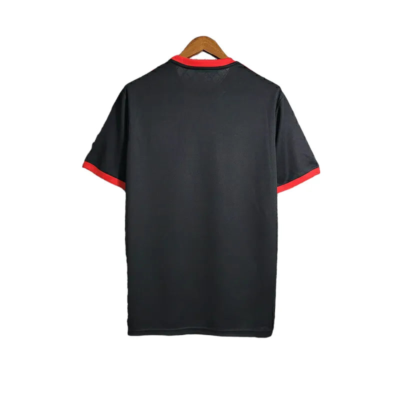 Camisa Seleção Japão Edição Especial 23/24 - Torcedor Adidas Masculina - Preta com detalhes em vermelho