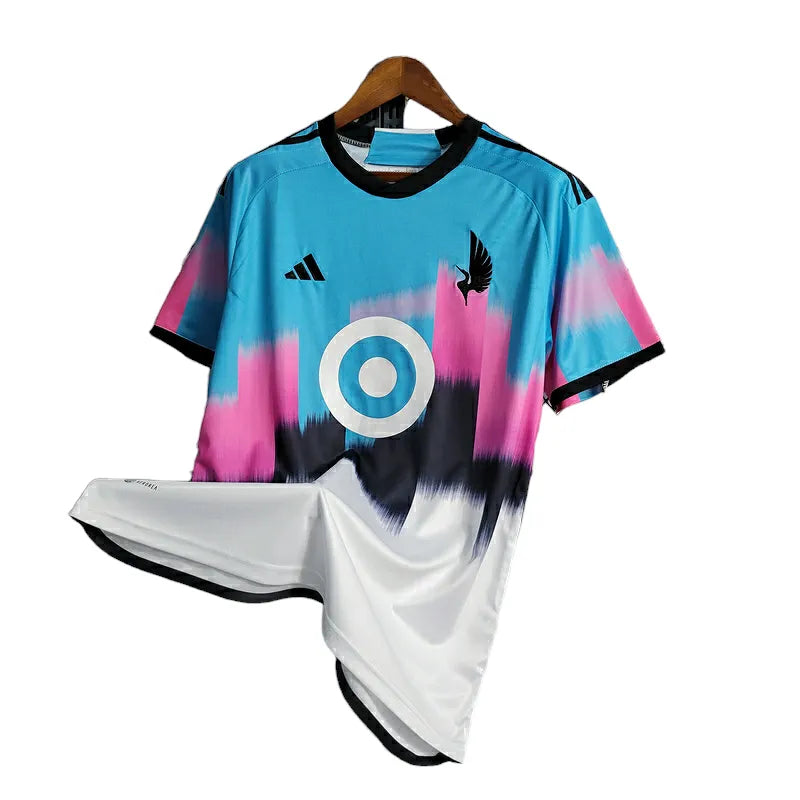 Camisa Minnesota United I 23/24 - Torcedor Adidas Masculina - Azul com detalhes em rosa e branco