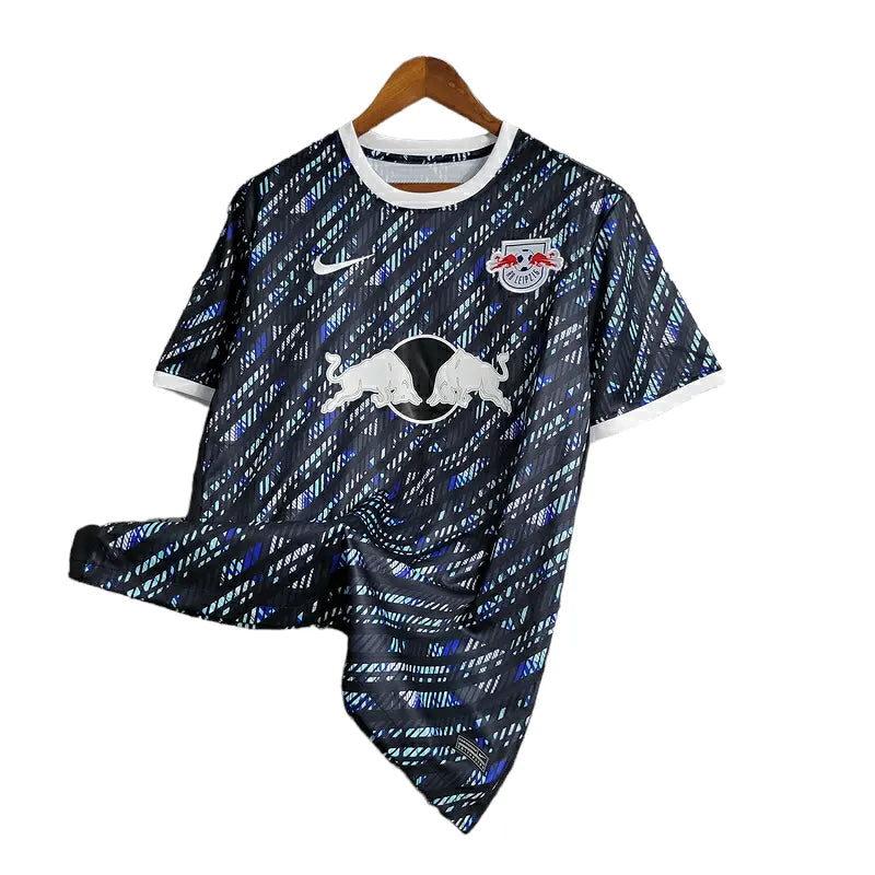 Camisa Red Bull Leipzig Edição Especial 23/24 - Torcedor Nike Masculina - Branca com detalhes em preto e verde