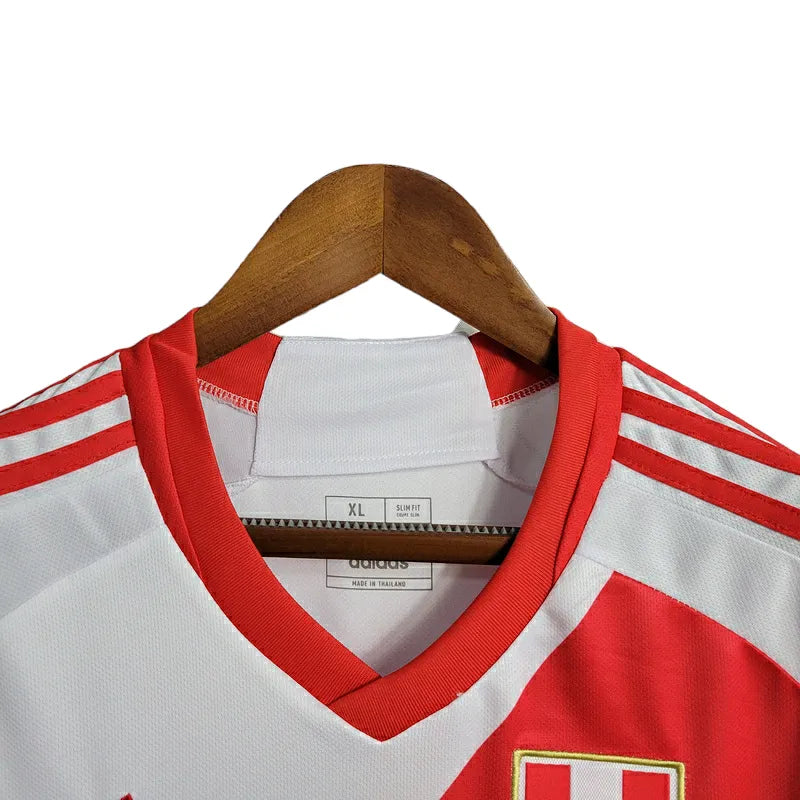 Camisa Seleção Peru I 23/24 - Torcedor Adidas Masculina - Branca com detalhes em vermelho