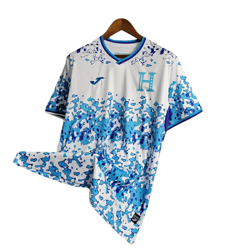 Camisa Seleção Honduras III 23/24 - Torcedor Joma Masculina - Branca com detalhes em azul