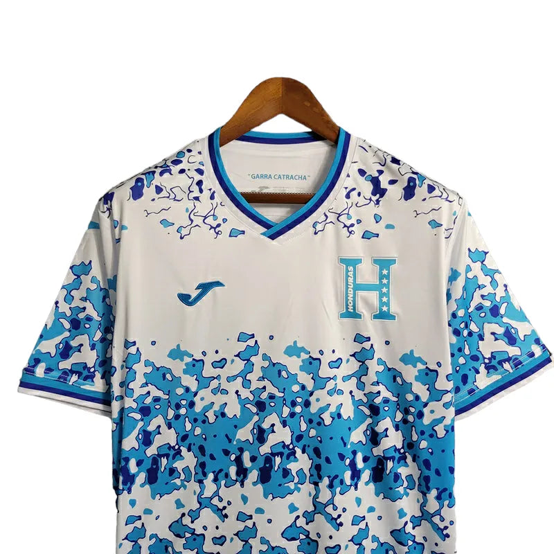 Camisa Seleção Honduras III 23/24 - Torcedor Joma Masculina - Branca com detalhes em azul