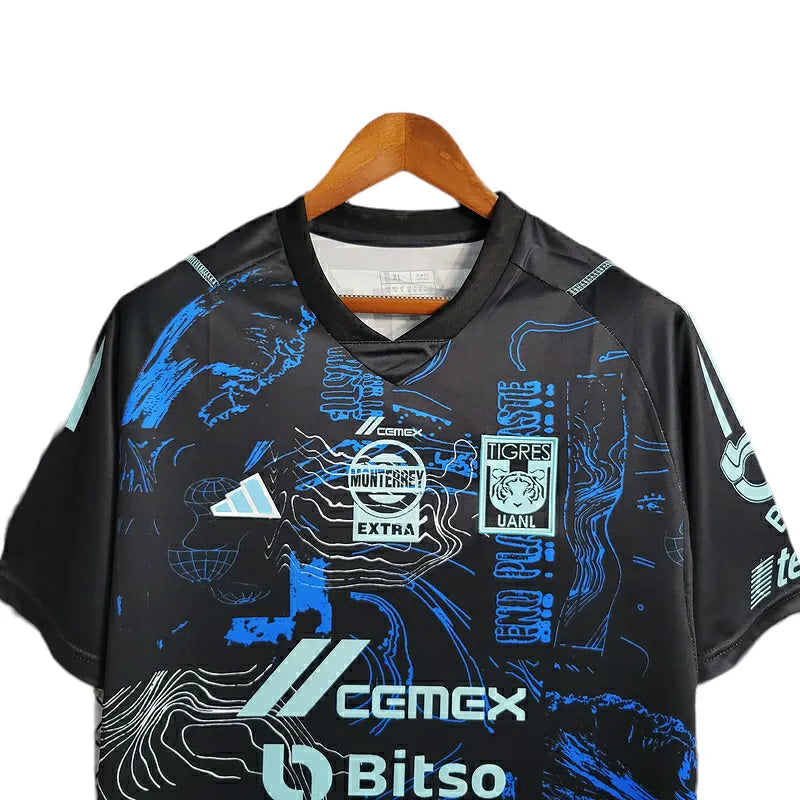 Camisa Tigres do México Edição Especial 23/24 - Torcedor Adidas Masculina - Preta com detalhes em azul