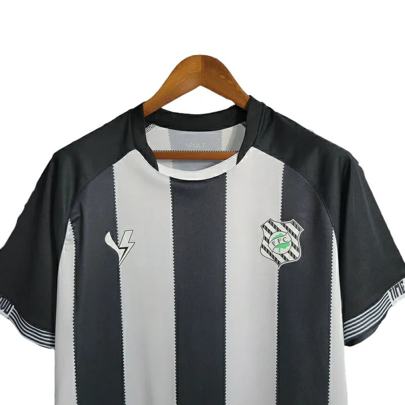 Camisa Figueirense I 23/24 - Torcedor Volt Masculina - Preta com detalhes em branco