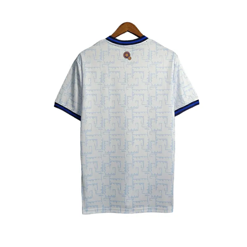 Camisa El Salvador II 23/24 - Torcedor Umbro Masculina - Branca com detalhes em azul e dourado