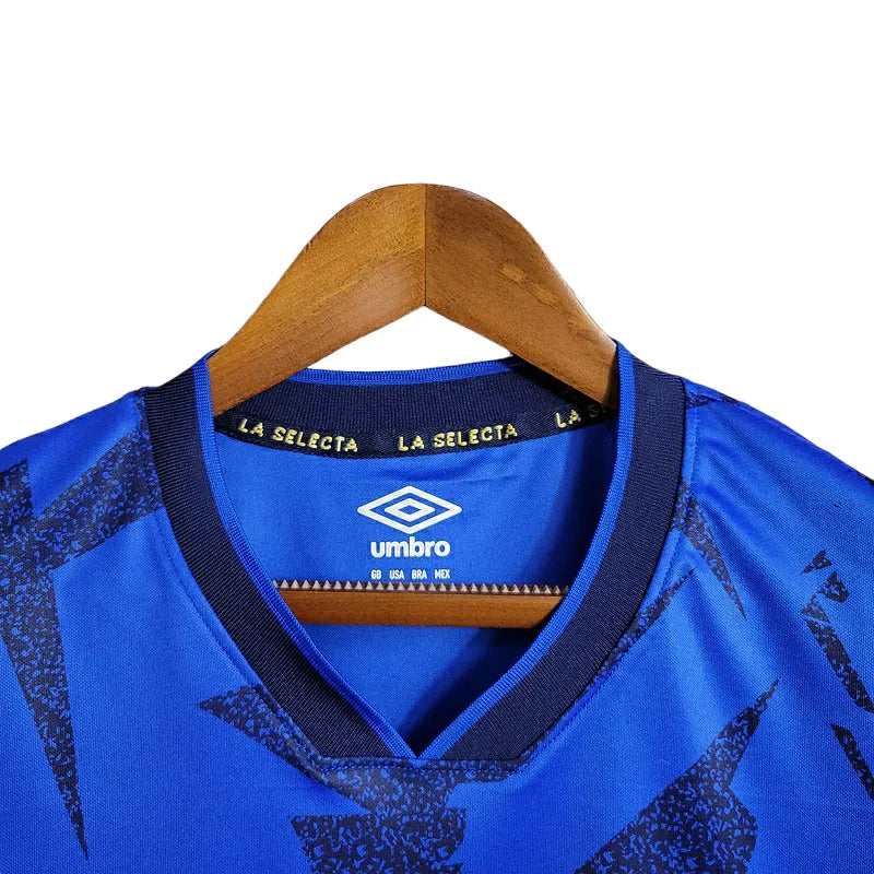 Camisa El Salvador I 23/24 - Torcedor Umbro Masculina - Azul com detalhes em branco e dourado