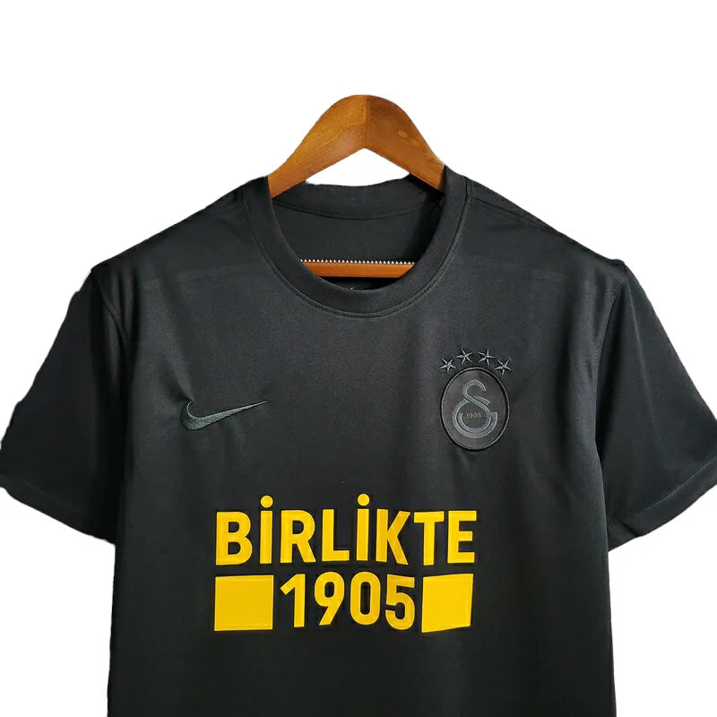 Camisa Galatasaray Edição Especial 23/24 - Torcedor Nike Masculina - Preta com detalhes em dourado