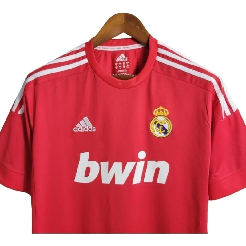 Camisa Retrô Real Madrid II 11/12 - Masculina Adidas - Vermelha com detalhes em branco