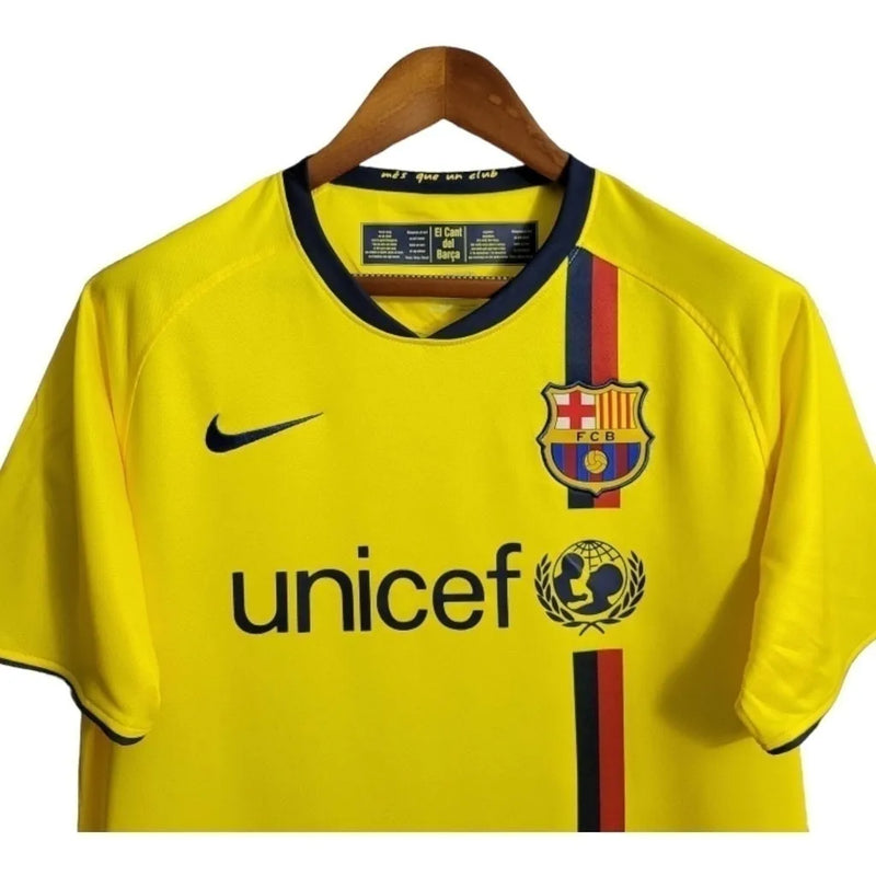 Camisa Retrô Barcelona II 08/09 - Masculina Nike - Amarela com detalhes em azul e vermelho