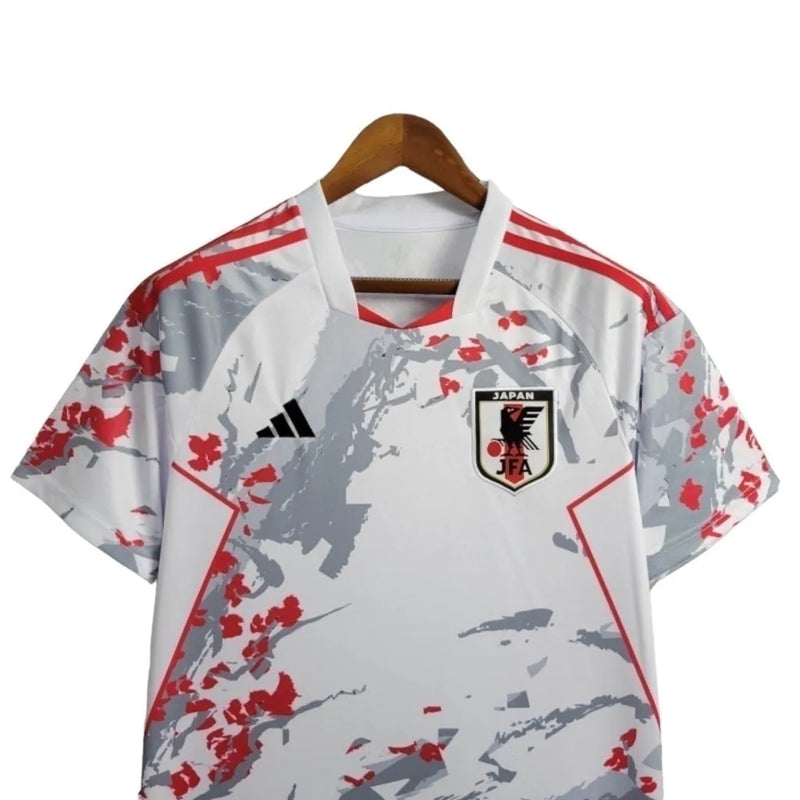 Camisa Japão Edição especial 24/25 - Torcedor Adidas Masculina - Branca com detalhes em cinza e vermelho