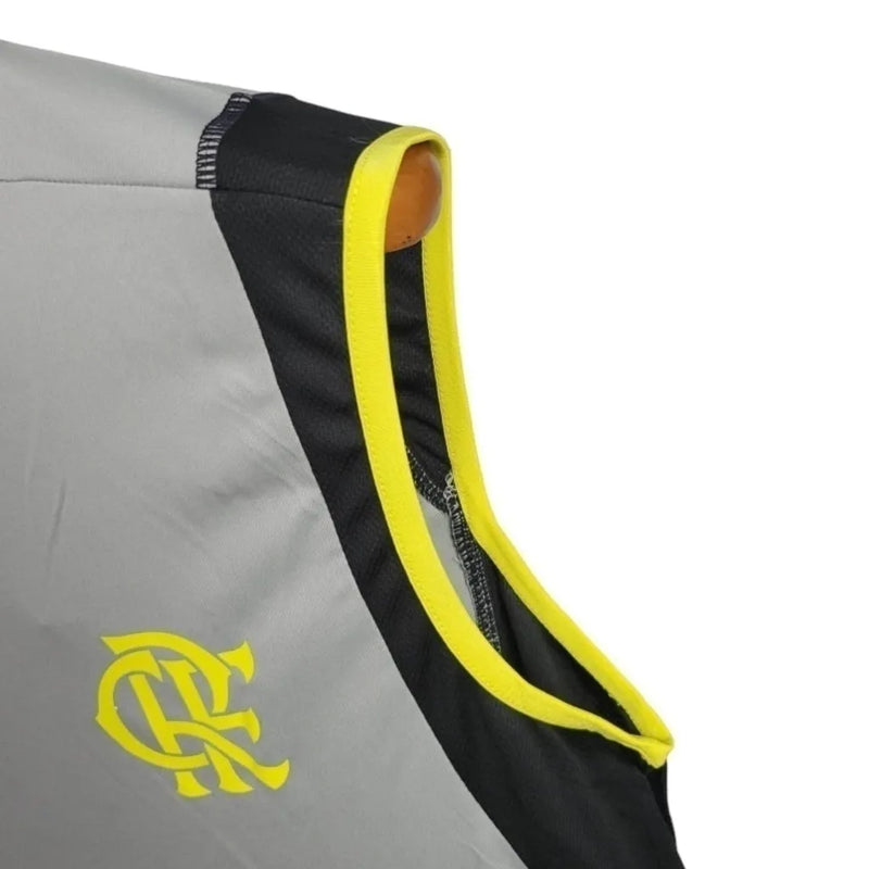 Camisa Regata Flamengo Treino 24/25 - Torcedor Adidas Masculina - Cinza com detalhes em preto e amarelo