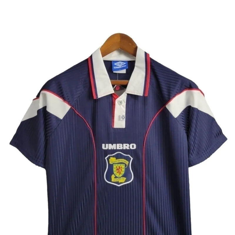 Camisa Retrô Escócia II 1996/1998 - Masculina Umbro - Azul com detalhes em vermelho e branco