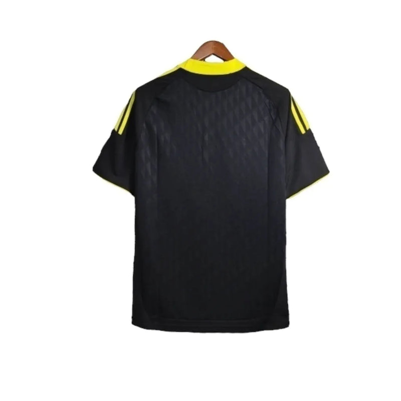 Camisa Retrô Liverpool II 2010/2011 - Masculina Adidas - Preta com detalhes em amarelo