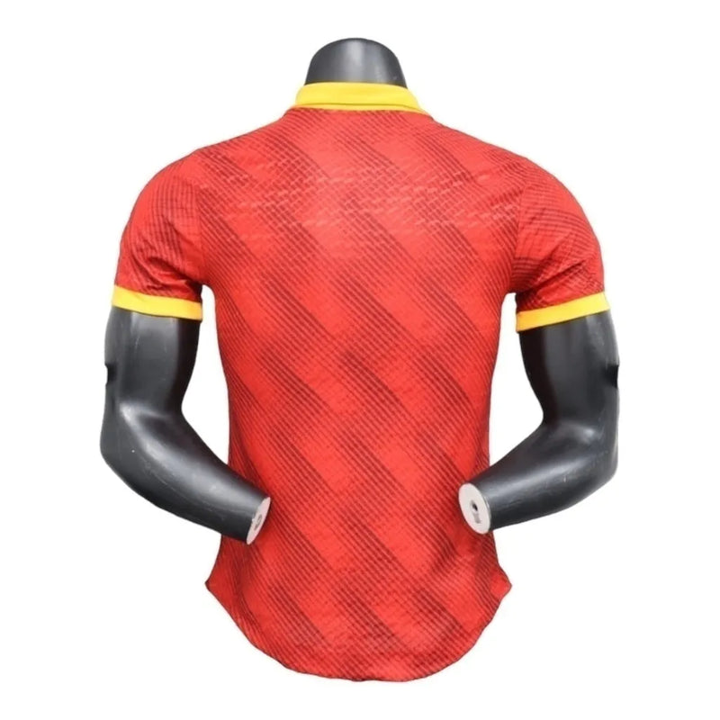 Camisa Roma IV 23/24 - Jogador Adidas Masculina - Vermelha com detalhes em amarelo