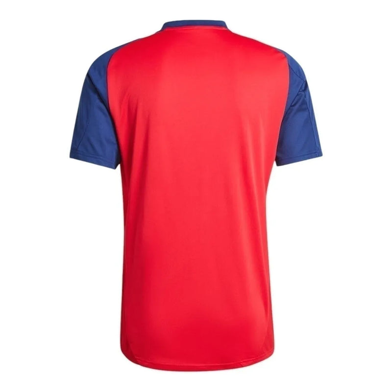 Camisa Seleção da Espanha Treino 24/25 - Torcedor Adidas Masculina - Vermelha com detalhes em azul