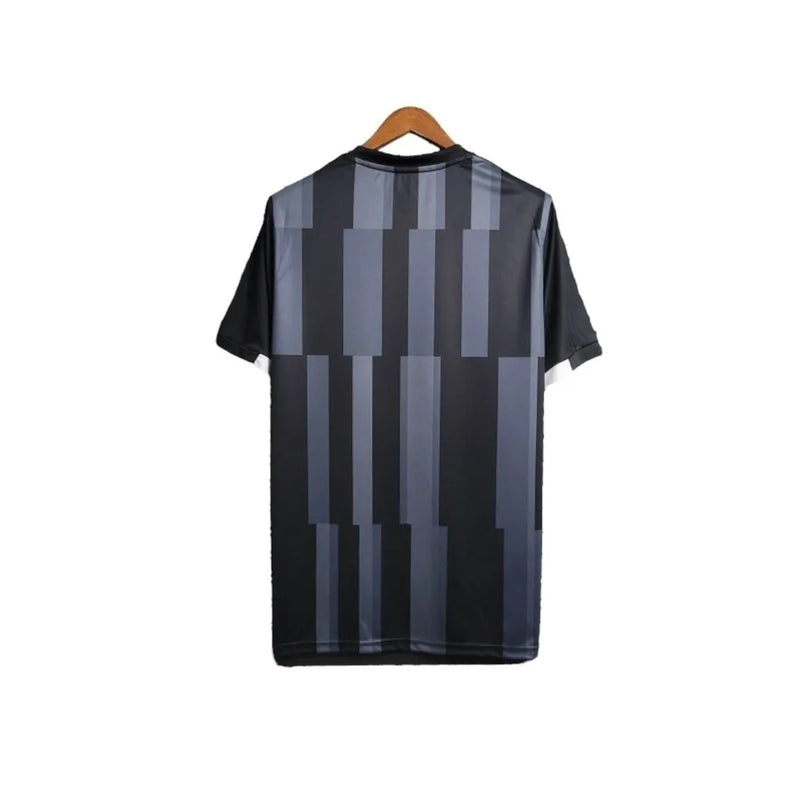 Camisa Newcastle Treino II 23/24 - Torcedor Castore Masculina - Preta com detalhes em cinza