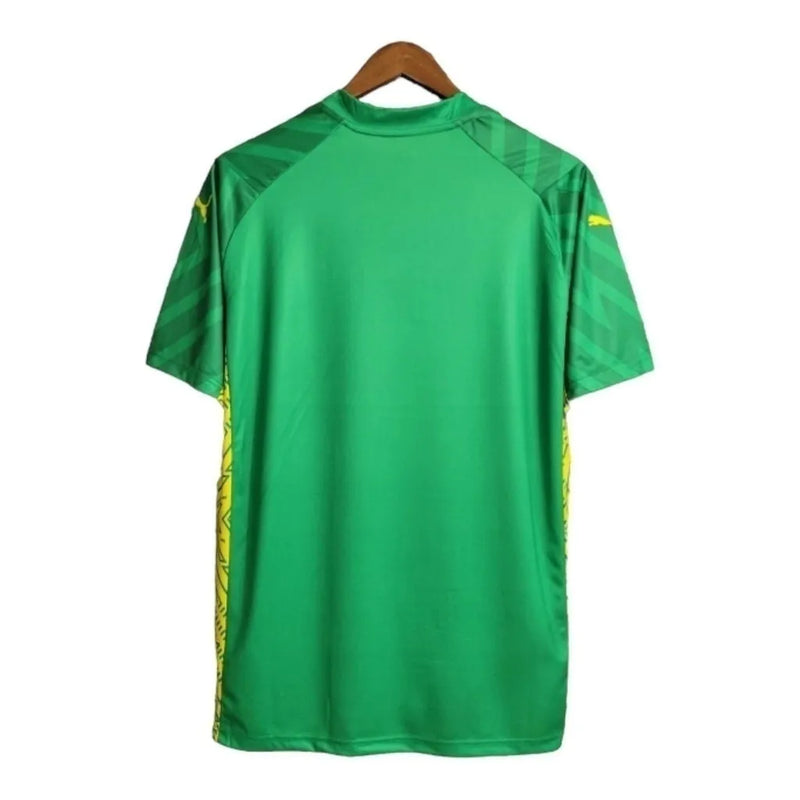 Camisa Manchester City Goleiro 23/24 - Torcedor Puma Masculina - Verde com detalhes em amarelo