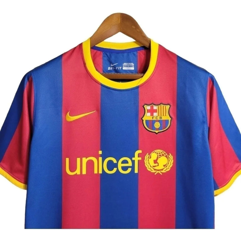 Camisa Retrô Barcelona I 10/11 - Masculina Nike - Azul e vermelha com detalhes em amarelo