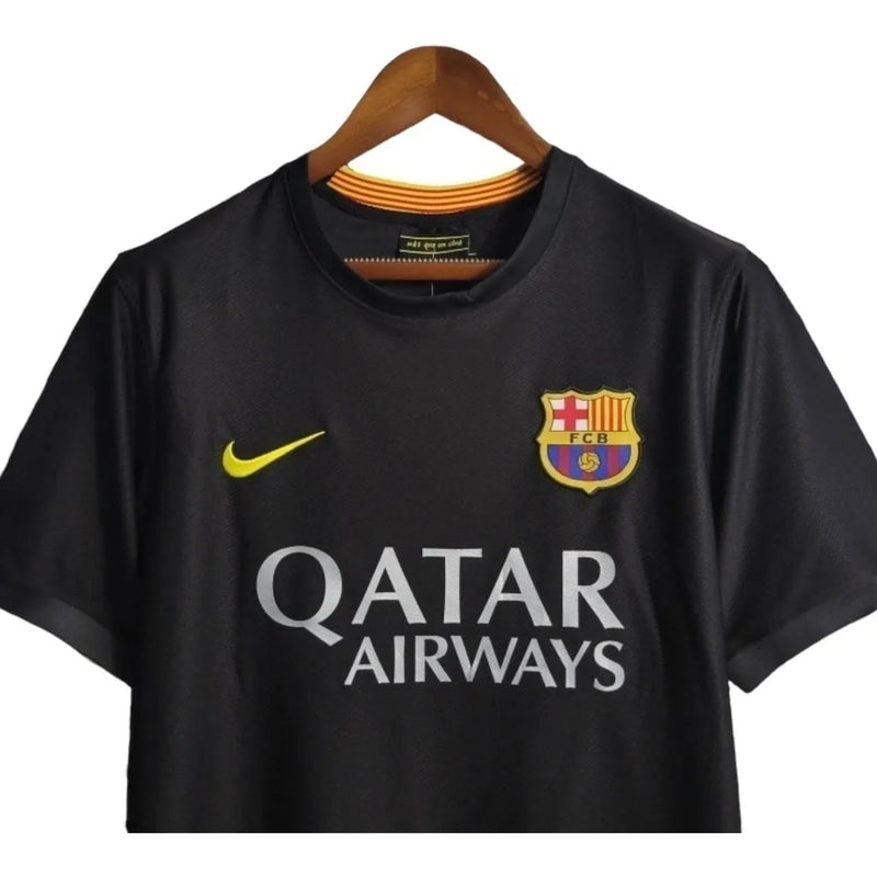 Camisa Retrô Barcelona III 13/14 - Masculina Nike - Preta com detalhes em amarelo e vermelho