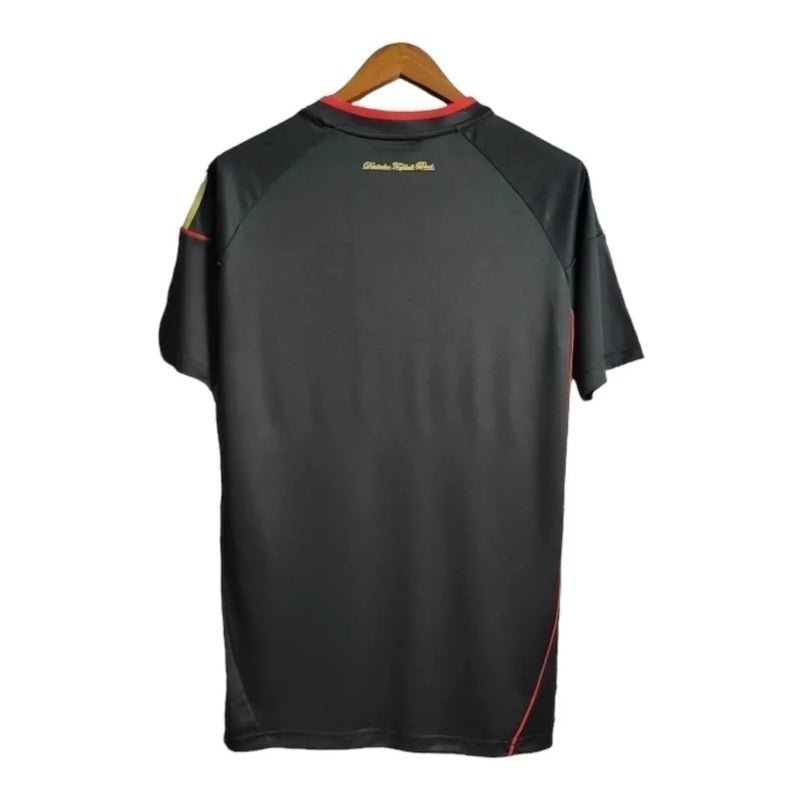 Camisa Retrô Seleção da Alemanha II 2010 - Masculina Adidas - Preta com detalhes em vermelho e dourado