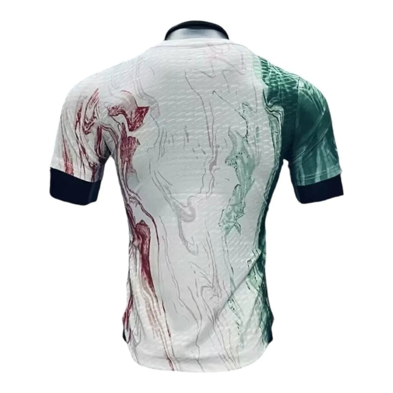 Camisa Seleção Itália Treino 24/25 - Jogador Adidas Masculina - Branca com detalhes em verde e vermelho