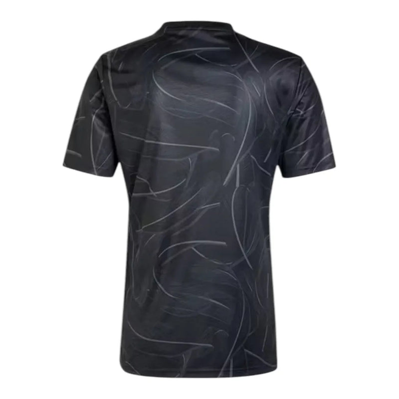 Camisa Newcastle Pré-jogo 24/25 - Torcedor Adidas Masculina - Preta com detalhes cinza