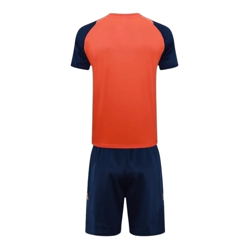 Kit Infantil Manchester United Treino 24/25 - Adidas - Azul e laranja